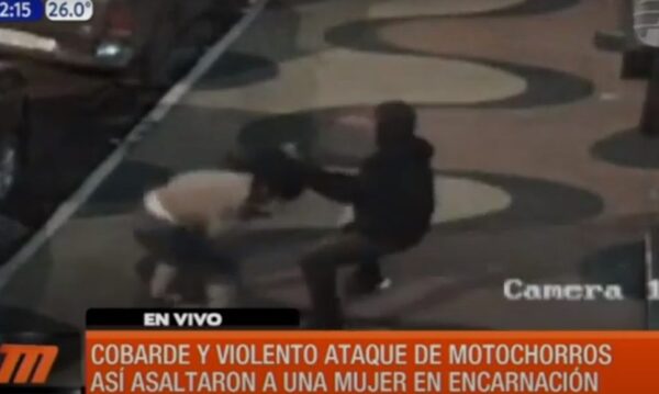 Cobarde y violento ataque de motochorros | Telefuturo