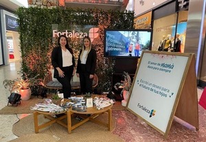 Empresa agasaja a madres por su día