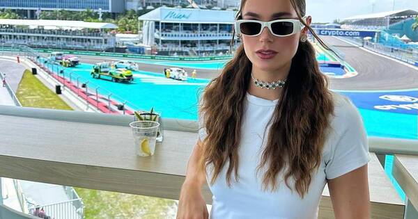La Nación / ¿Stephi Stegman se prepara para un casting de baile?
