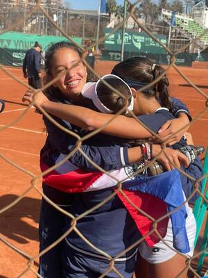 Tenistas paraguayas aplastan a las locales y avanzan al mundial U14 - La Tribuna