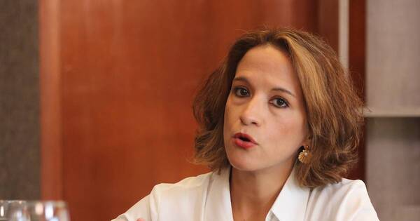 La Nación / Exigen al Gobierno frenar festival de licitaciones