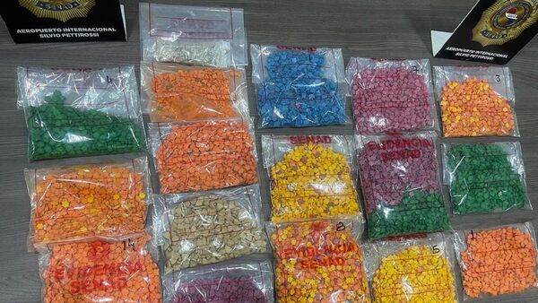 Senad incauta casi 12.000 pastillas de éxtasis en el aeropuerto