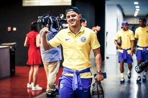 Versus / Con Richard Sánchez de titular, América derrota a Chivas en el "Clásico Nacional"