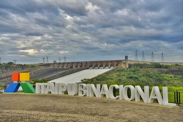 Diario HOY | Arman sindicato “mau” en Itaipú para “blindarse” de futuros despidos