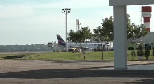 “Tío Rico” llega a Paraguay tras ser extraditado desde el Brasil - Policiales - ABC Color