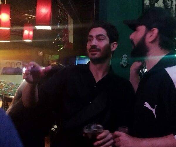 Pillan a famoso actor argentino farreando en nuestro país