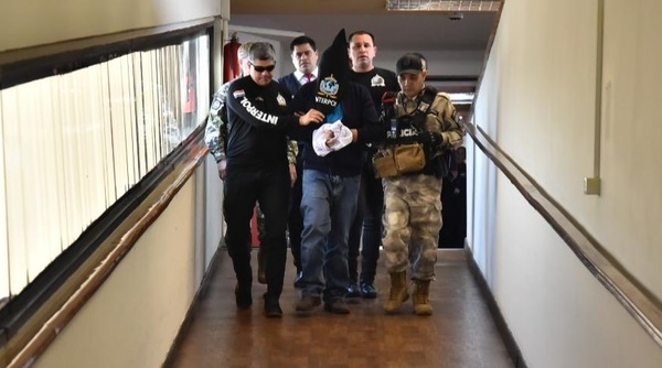 “Tio Rico” ya se encuentra en el país y fue llevado a la sede de la Fiscalía
