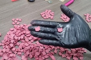 Senad detecta carga de casi 12.000 pastillas de éxtasis en el Silvio Pettirossi