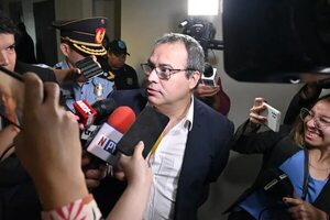 Carlos Granada, con libertad ambulatoria en proceso por presunto acoso sexual - Nacionales - ABC Color