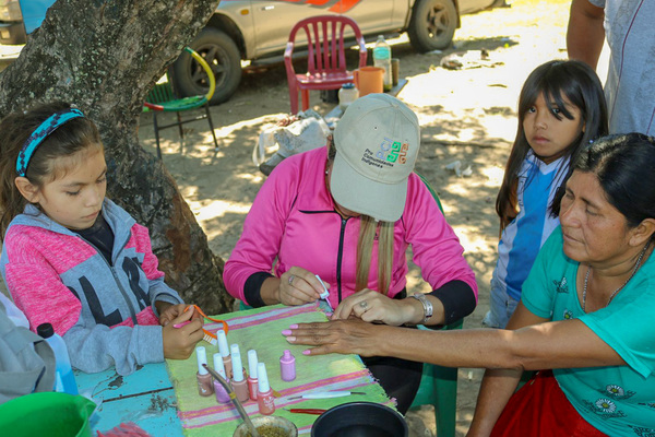 Mujeres indígenas de Carmelo Peralta fortalecen sus capacidades mediante cursos