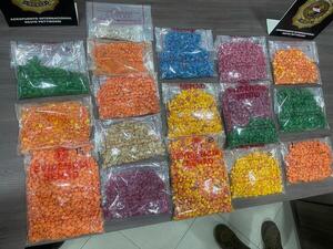 Incautan más de 11.500 pastillas de éxtasis en el aeropuerto Silvio Pettirossi - trece