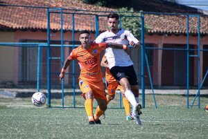 General Díaz impone sus galones