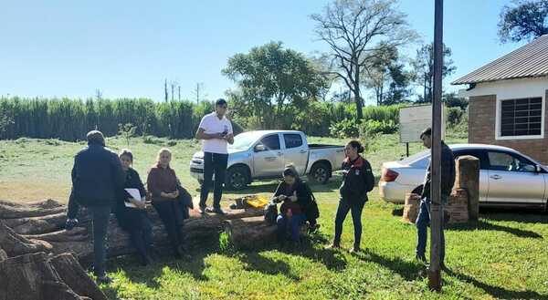 IMPLEMENTAN PROYECTO EDUCATIVO INSTITUCIONAL EN ESCUELAS INDÍGENAS DE ITAPÚA