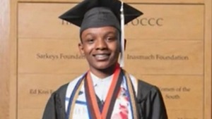 Un niño de 13 años se graduó en la Universidad: “Por muchos logros que tenga, salgo y me divierto”