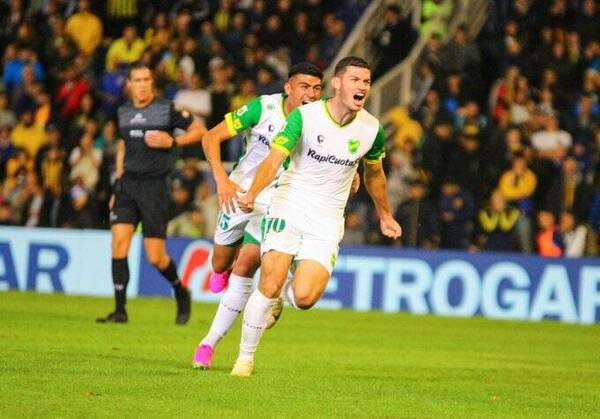 [VIDEO] El paraguayo que debutó marcando un gol en el fútbol argentino