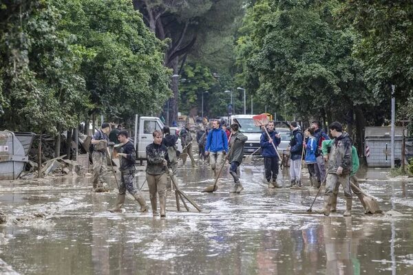 Emilia-Romagna se mantiene en alerta roja por lluvias mientras prosigue el salvamento - Mundo - ABC Color