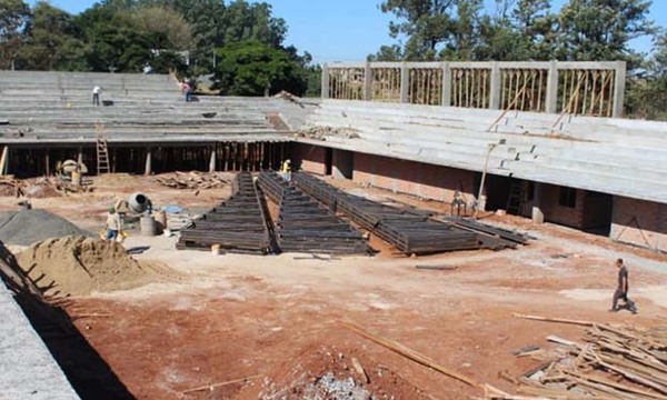Importante progreso presenta obra financiada por la Gobernación de Alto Paraná, el Polideportivo de Santa Rita | DIARIO PRIMERA PLANA