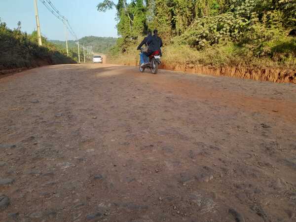 Municipio de Cambyreta trabaja en la mejora de los caminos vecinales