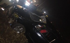 Moto sin luz causó violento accidente, anoche, en el km 23