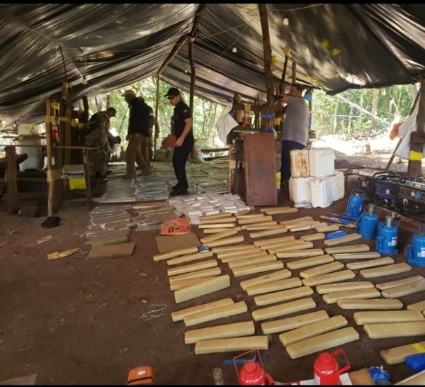 Ordenan la destrucción de 8 toneladas de marihuana en Amambay - Megacadena — Últimas Noticias de Paraguay