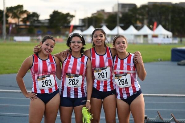 Postas juveniles paraguayas imponen nuevas marcas en Bogotá