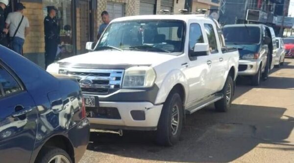 Argentino denunció robo de su auto en el país, pero solo olvidó dónde estacion - Noticiero Paraguay