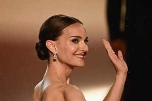 Natalie Portman y Julianne Moore, deslumbrantes en la alfombra roja de Cannes - Gente - ABC Color