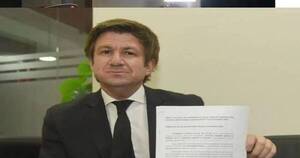 La Nación / Abogado entregó dossier a enviados del Vaticano