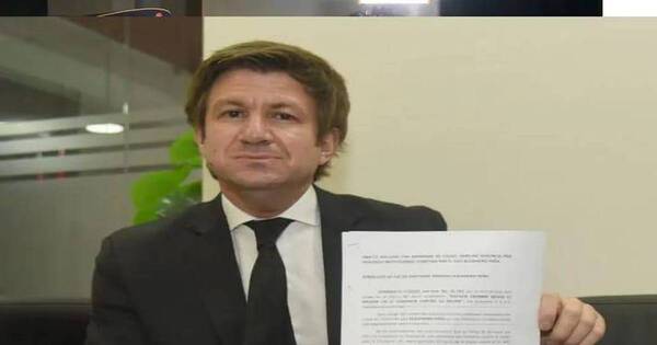 La Nación / Abogado entregó dossier a enviados del Vaticano