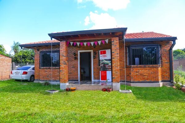 La AFD logra que cada vez más familias accedan a su primera vivienda - Brand Lab - ABC Color