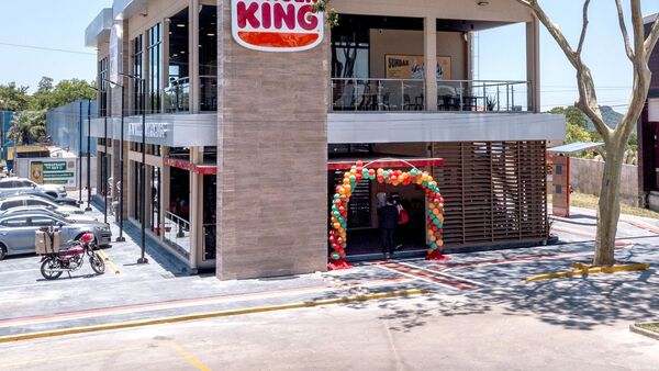 Burger King presenta Dogpper, el hueso para perros con sabor a burger a la parrilla