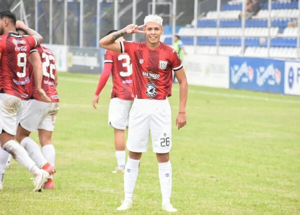 Santaní, único líder de la División Intermedia - Fútbol de Ascenso de Paraguay - ABC Color