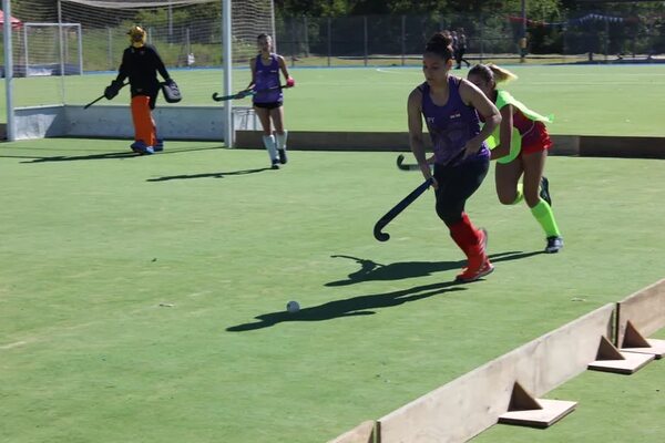 Hockey: Preparativos de las selecciones para el Panamericano en Jamaica - Polideportivo - ABC Color