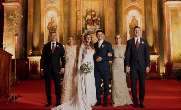 La ceremonia religiosa de Serenella Argaña Scavone y Gonzalo Peña Ocampos - Estilo de vida - ABC Color