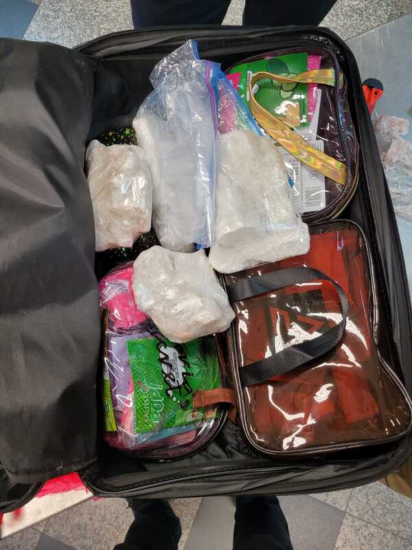 Ciudadana mexicana fue detenida con metanfetamina en el Aeropuerto | 1000 Noticias