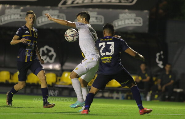 Versus / Guaraní-Trinidense, duelo interesante por quedar en el podio