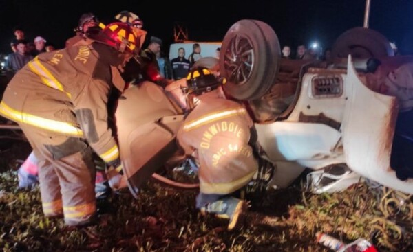 Dos fallecidos en violento accidente en Minga Guazú