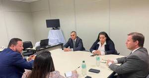 La Nación / Ministro de Corte Martínez Simón realizó día de gobierno en Alto Paraguay