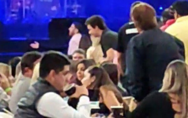 Nenecho Rodríguez, abucheado en concierto de Zezé Di Camargo y Luciano - Noticiero Paraguay