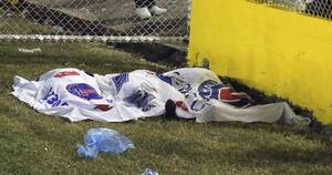 La Nación / Estampida en un estadio de fútbol deja 12 muertos en El Salvador