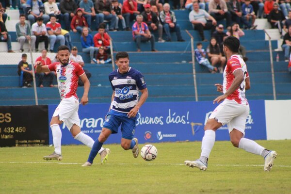Versus / Intermedia 2023: El 2 de Mayo no afloja y Atyrá consigue su primera victoria