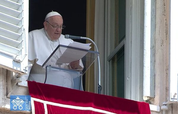 Papa pide al mundo no acostumbrarse a los conflictos y la violencia