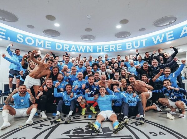 Diario HOY | Manchester City festeja el título con otra victoria