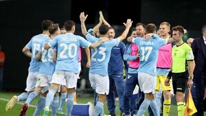 Lazio, con Diego González en el banco, cerca de la Champions