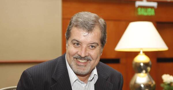 La Nación / Para el titular de Dende, la dictadura trajo “orden político” al Paraguay