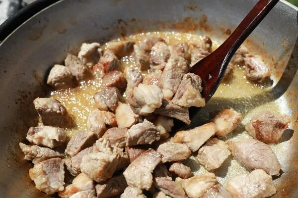 Esta es la forma correcta de hacer cordero all’abruzzese - Gastronomía - ABC Color