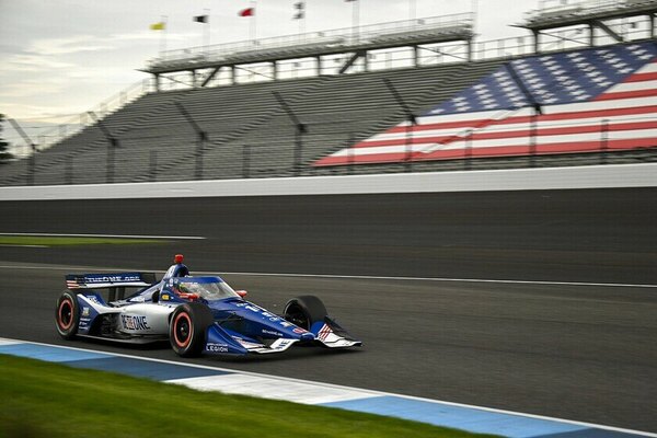 Versus / Palou logra la pole para las 500 Millas de Indianapolis