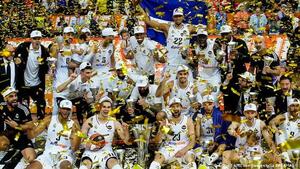 El Real Madrid gana la Euroliga de baloncesto en los últimos segundos