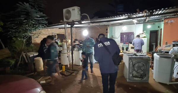 La Nación / Asaltan a una familia y llevan 21 máquinas mineradoras de bitcoin