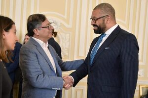 Reino Unido anuncia a Petro recursos adicionales por 4,4 millones de dólares para la paz - Mundo - ABC Color
